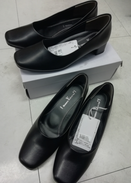 万能パンプス