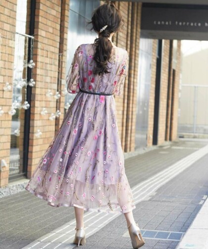 ドレス入荷しました