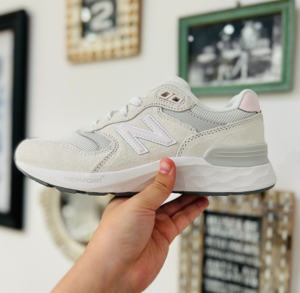 ☆NEW BALANCE W880☆
