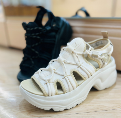 ☆PUMA CILIA WEDGE SANDAL☆