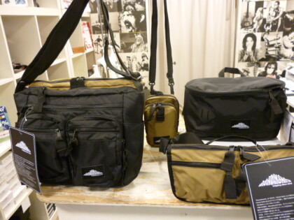 MOUNTAIN SMITH”マウンテンスミス”