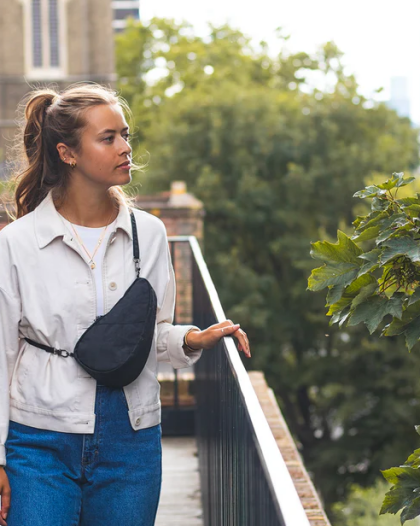 身体に優しいバッグ"ヘルシーバックバッグ”