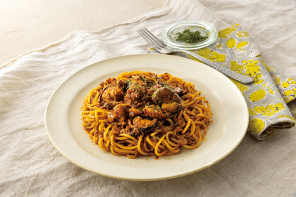 NEW！「たっぷりひき肉と香ばしナスのミートソースパスタ」販売中♪