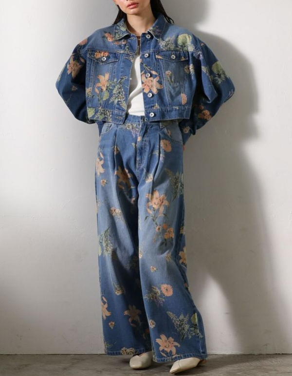 新作のデニムアイテム多数入荷しております☆