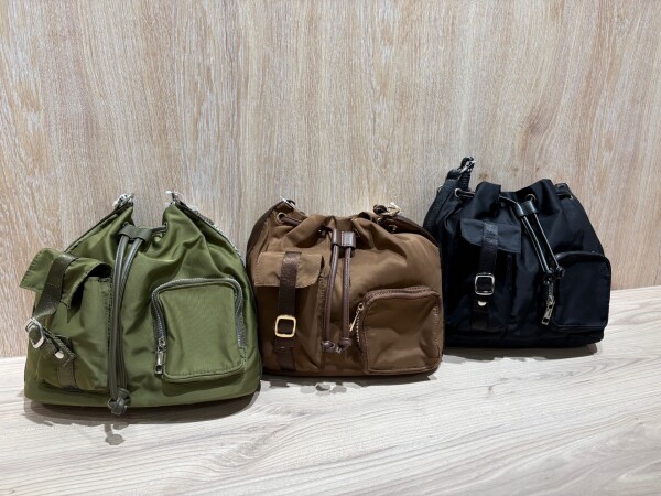 ☆新作のバッグ多数入荷しております☆