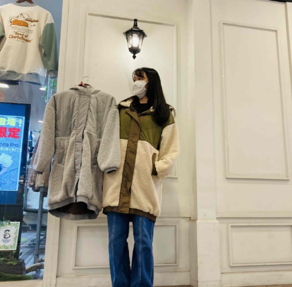 【Women's新入荷!!!】切り替えがアクセント☆中綿入りの暖かコート