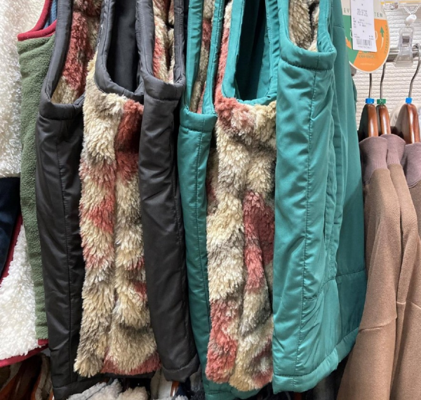 【新入荷!!!】リバーシブルで着れるボアベスト