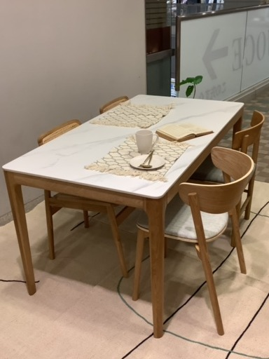 新商品のチェアをご紹介