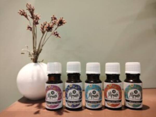 今月のアロマオイルの香りは♪