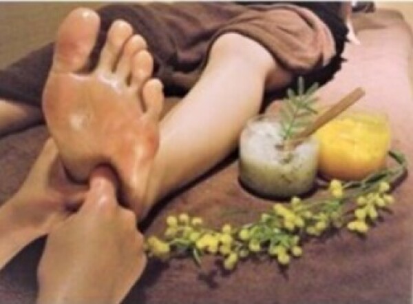 しっかりほぐせるアロマトリートメント！