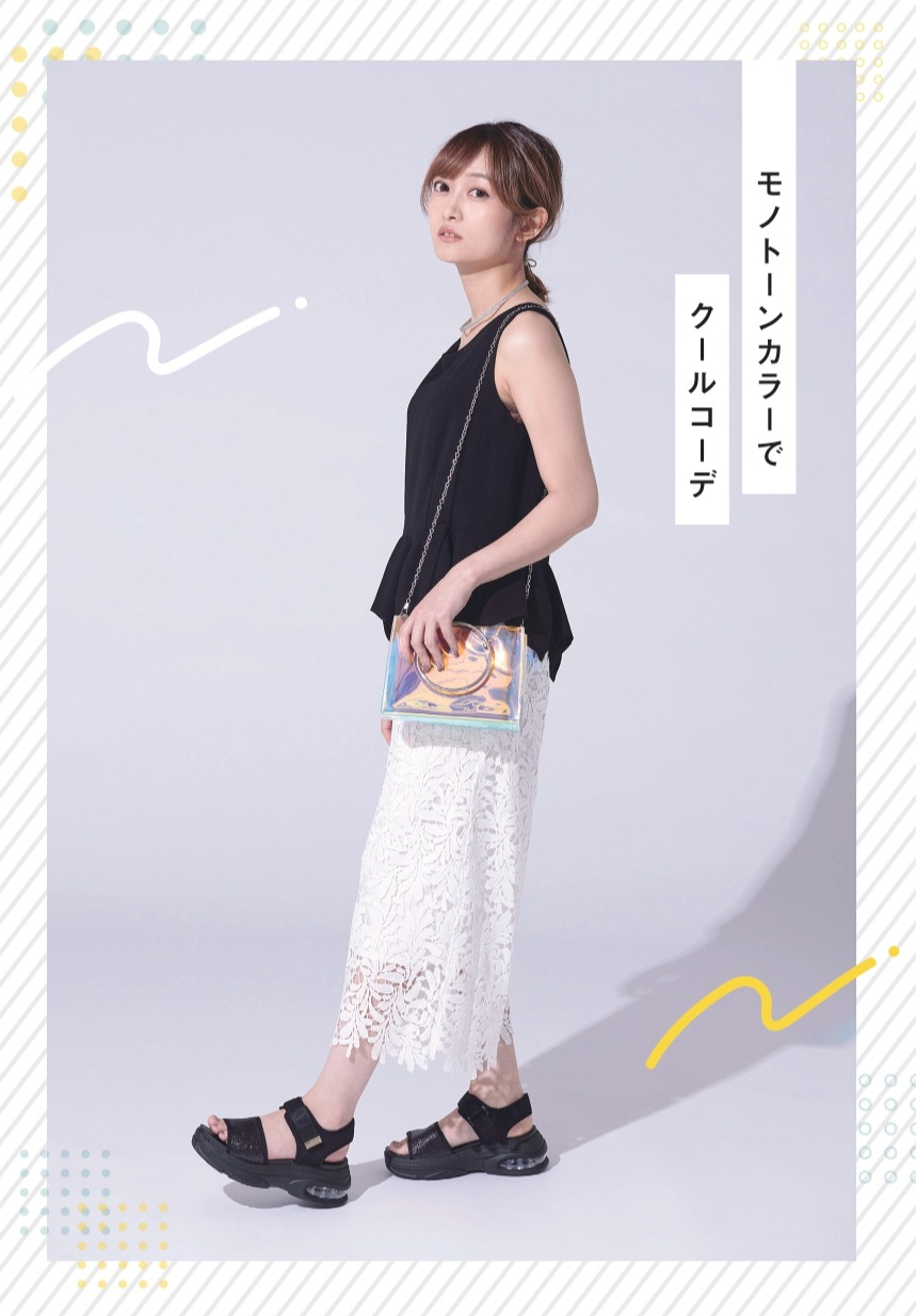 人気厚底サンダルのご紹介♪